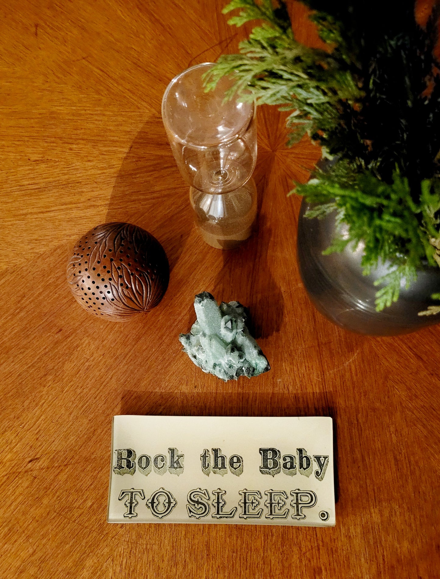 Rock the baby to sleep plate